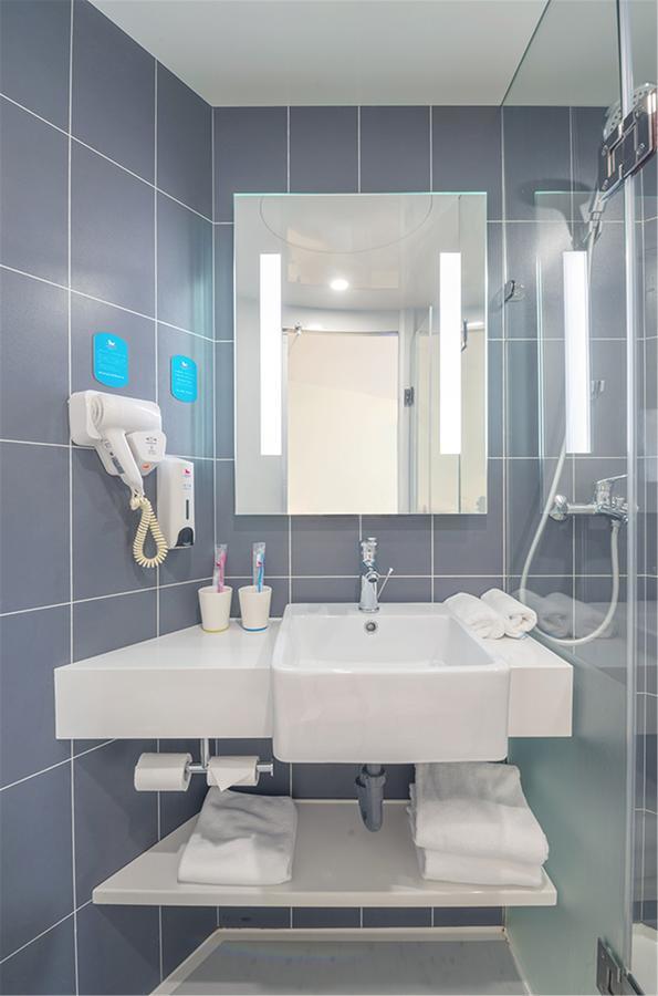 Hanting Express Harbin Hongxiang Road Bagian luar foto
